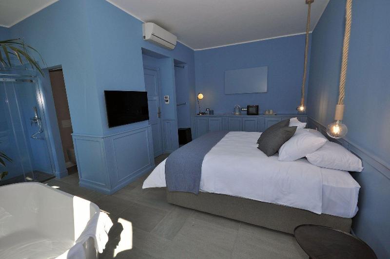 Bello! Lake Como Suites - Oda