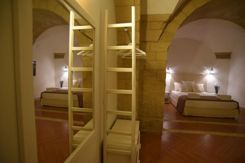 Cadelli Luxury Suite - Oda