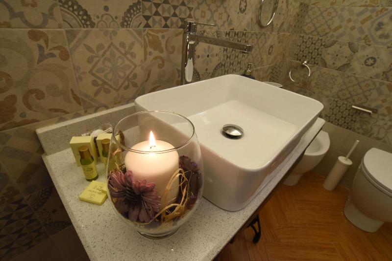 Cadelli Luxury Suite - Oda