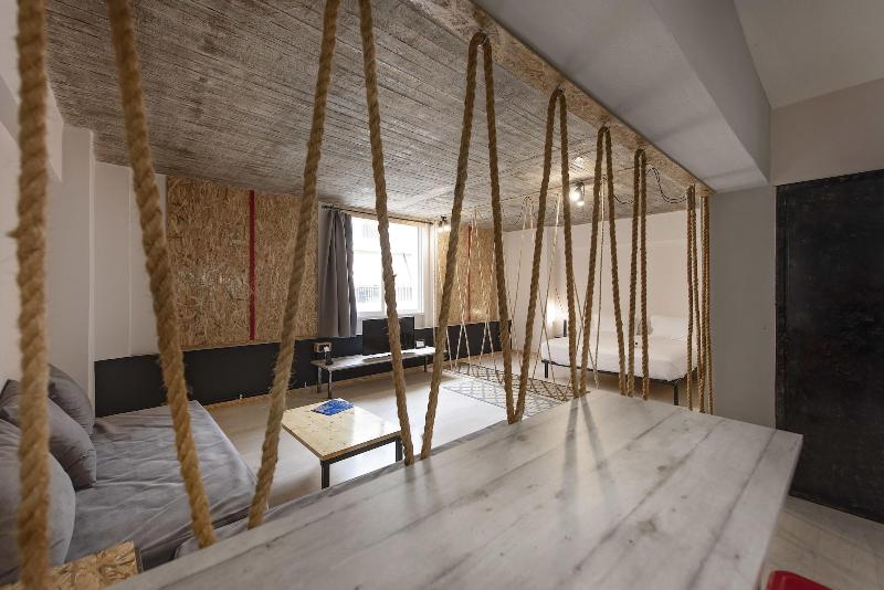 Piraeus Premium Suites - Genel