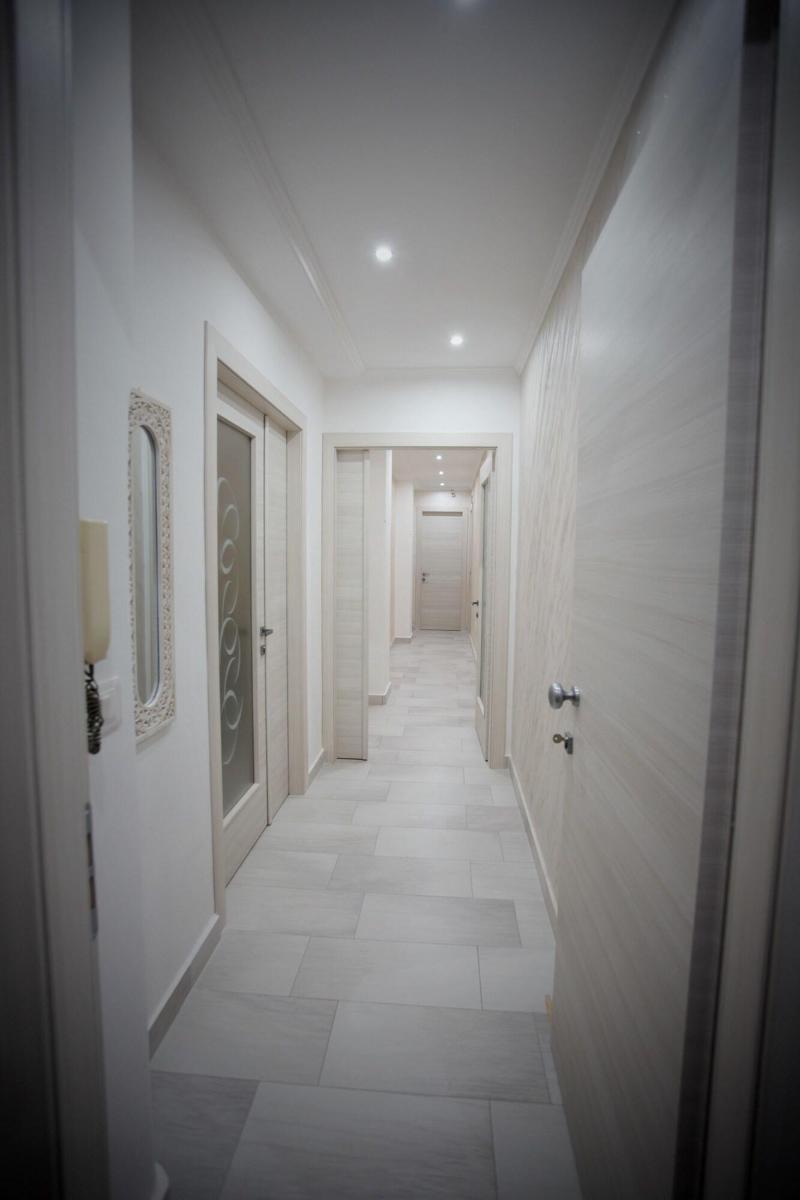 Central Apartments - Lobi