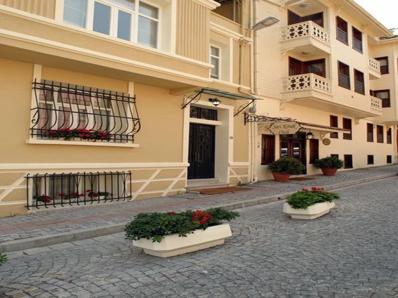 Sari Konak - Genel