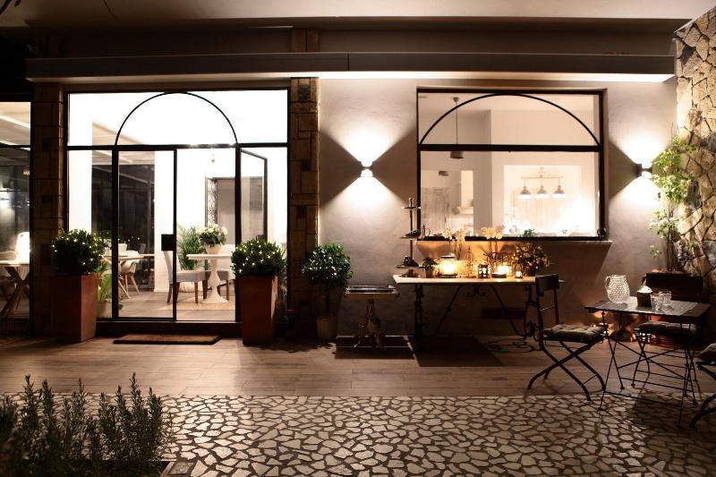 Casa Fioravanti - Genel