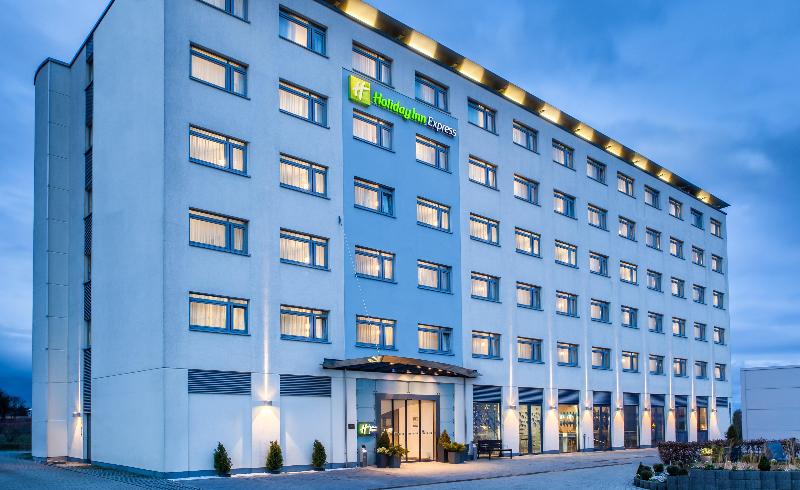 Holiday Inn Express Munich - Messe - Genel