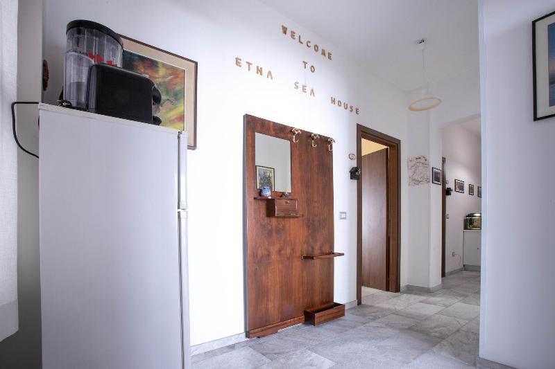 Etna Sea House - Lobi