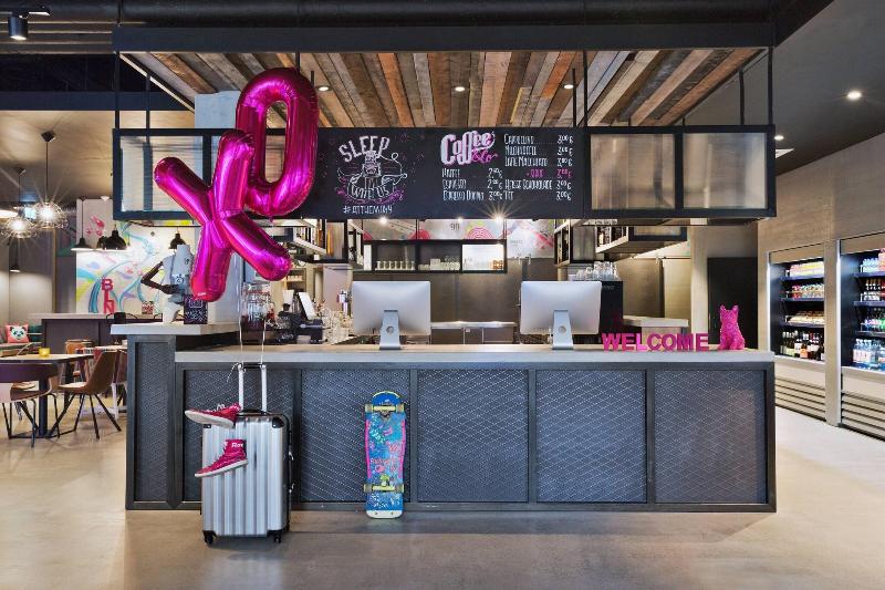Moxy Berlin Humboldthain Park - Lobi