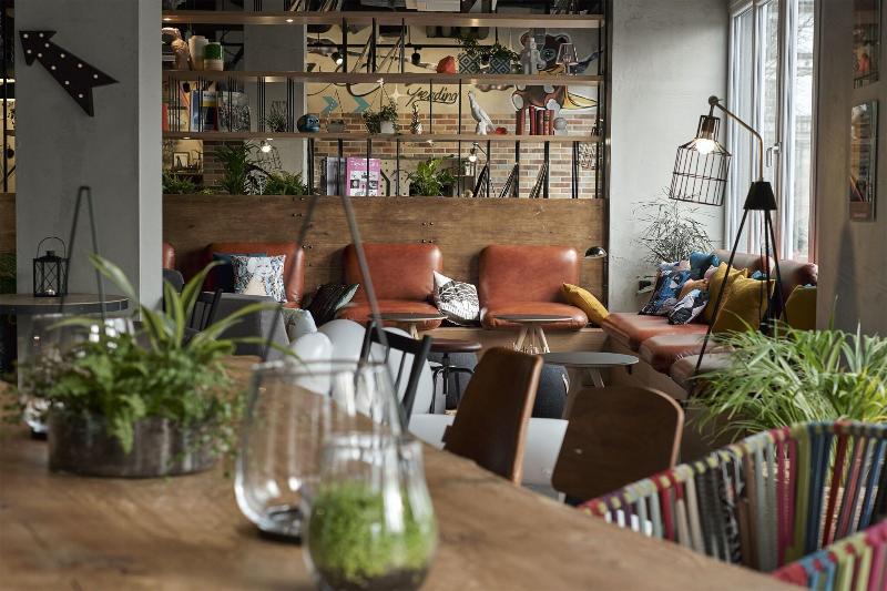 Moxy Berlin Humboldthain Park - Lobi