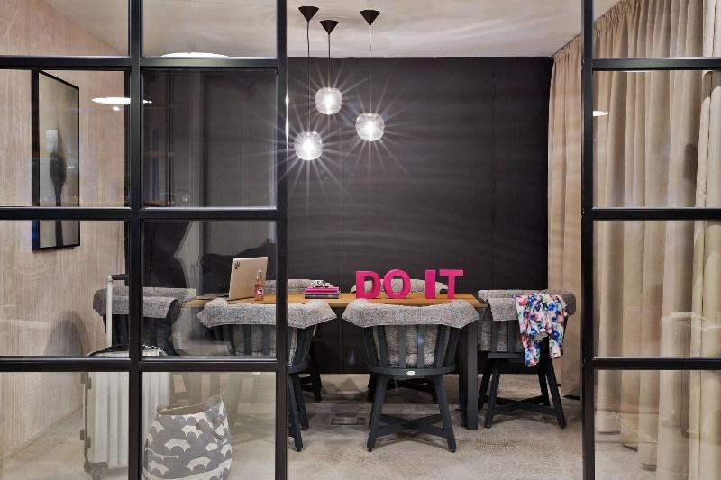 Moxy Berlin Humboldthain Park - Toplantı