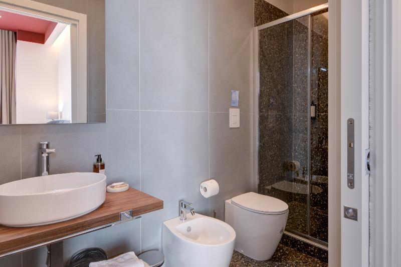 Well Suites - Piazza dei Martiri - Oda