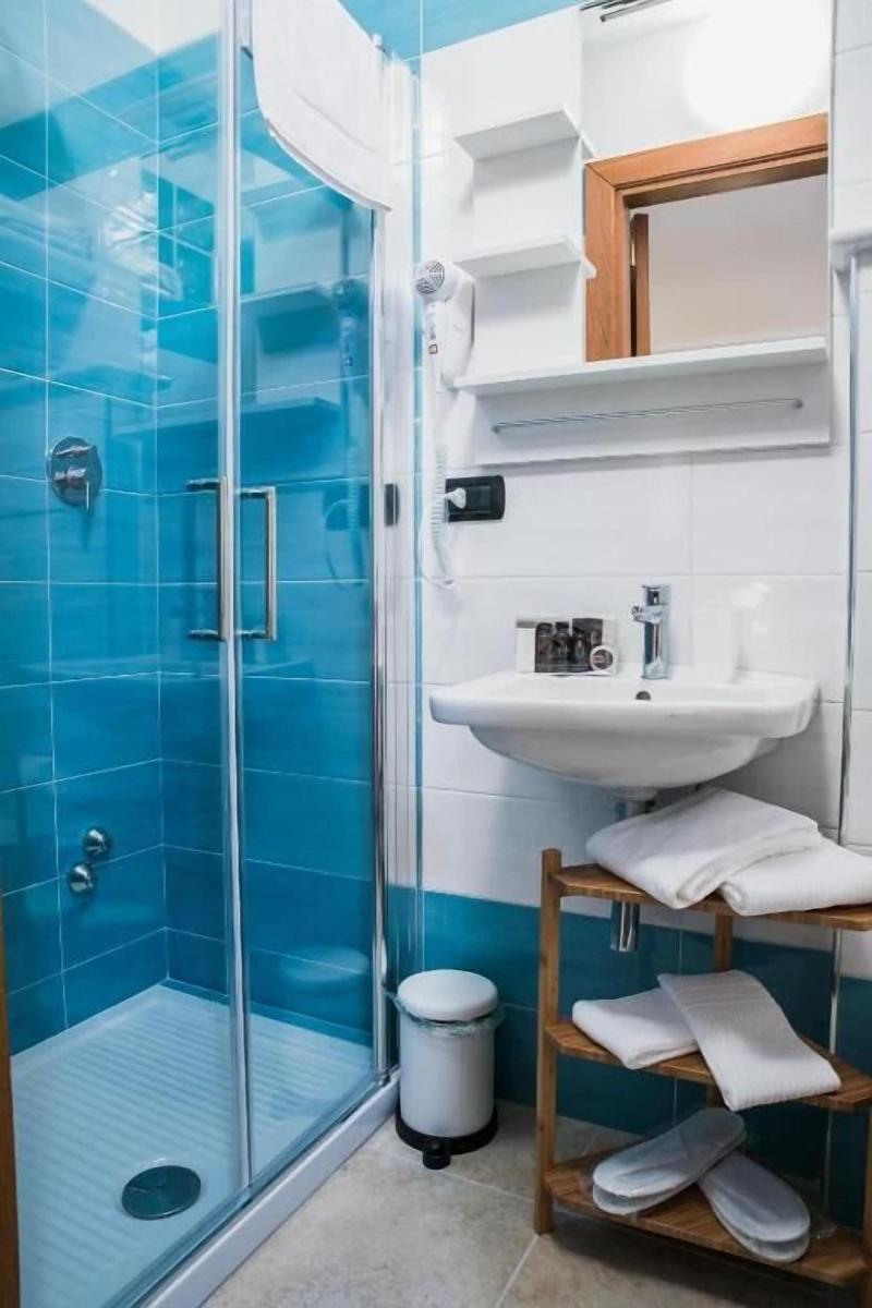 Vittoria Guest House - Salerno - Oda