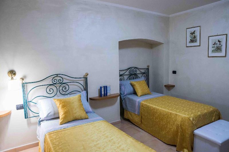 Vittoria Guest House - Salerno - Oda