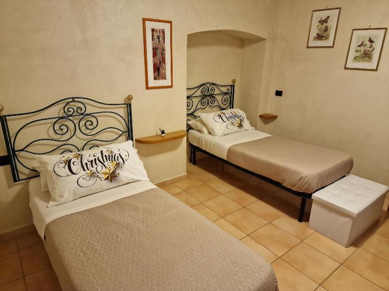 Vittoria Guest House - Salerno - Oda