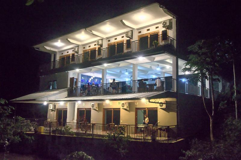 Hotel Bonne Nuit - Genel