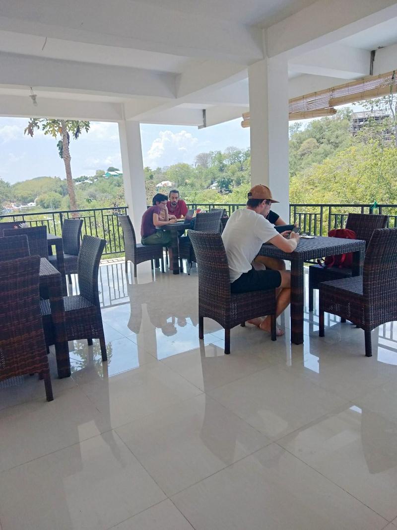 Hotel Bonne Nuit - Restoran