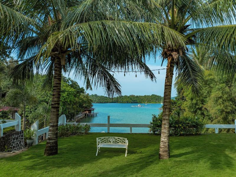 The Hawk's Nest Resort - Genel