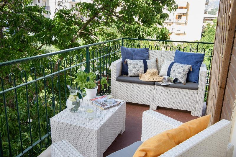 Les Suites Des Tout Le Monde - Genel