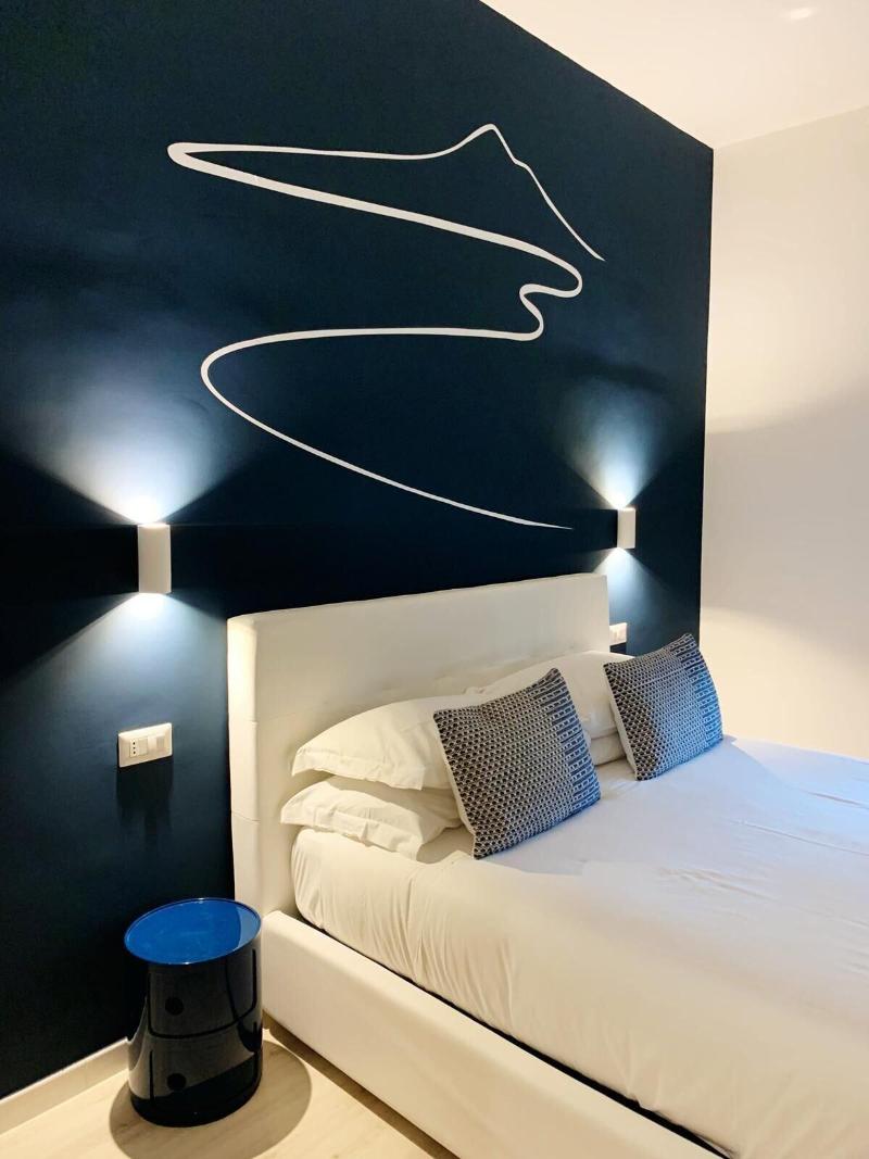 Les Suites Des Tout Le Monde - Oda