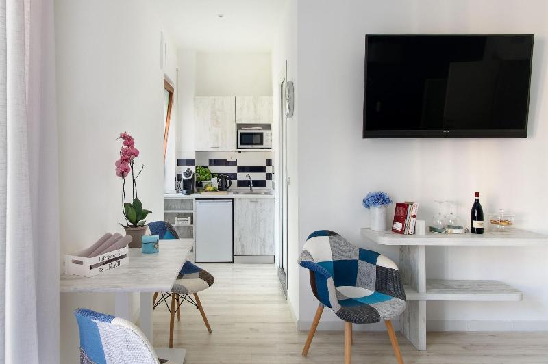 Les Suites Des Tout Le Monde - Oda