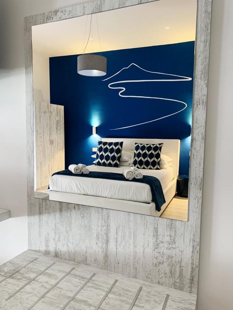 Les Suites Des Tout Le Monde - Oda