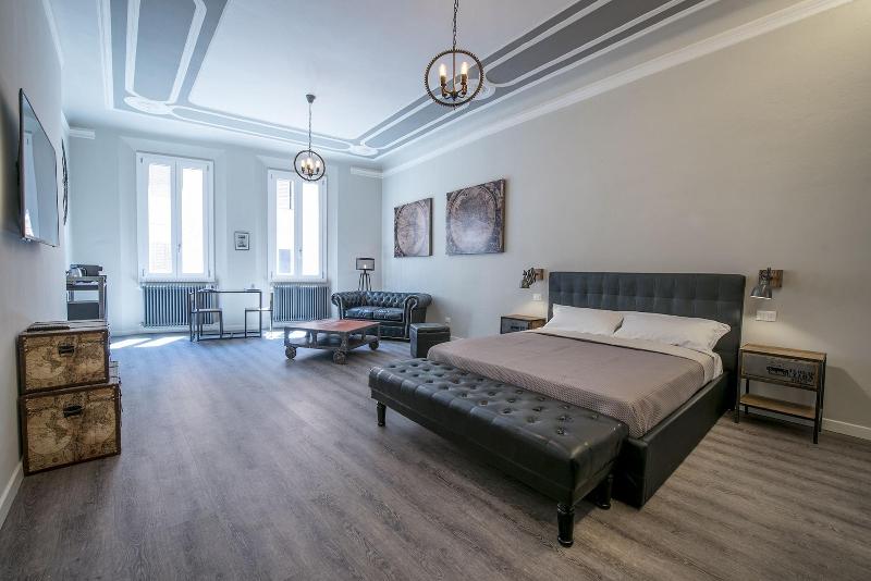 Steam House - Room & Breakfast - Genel