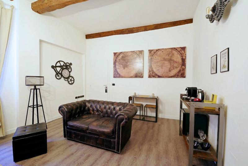 Steam House - Room & Breakfast - Oda