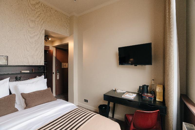 Hotel Omega - Oda