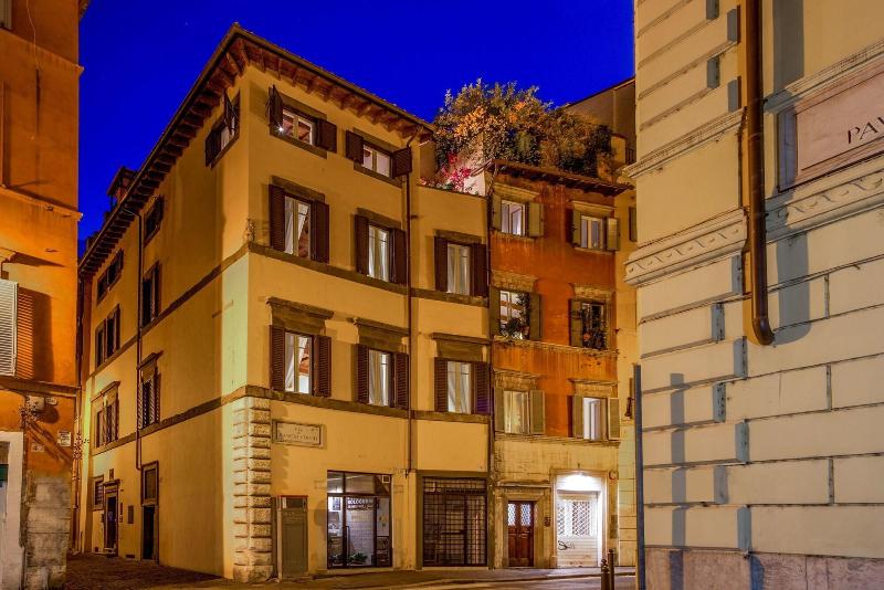 Palazzo Medusa - Genel