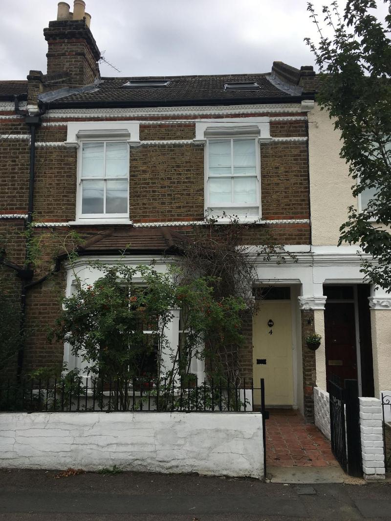 Goodenough Guesthouse - Genel