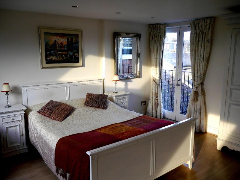 Goodenough Guesthouse - Oda