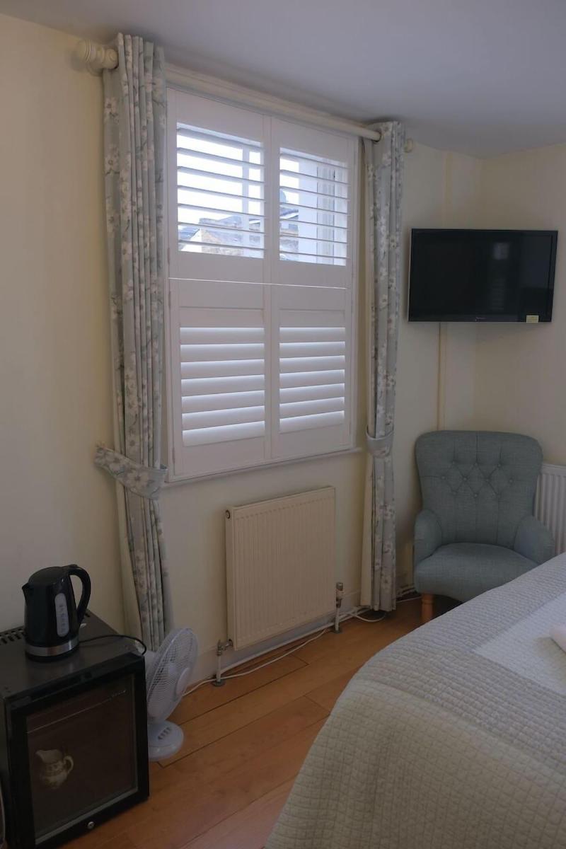 Goodenough Guesthouse - Oda