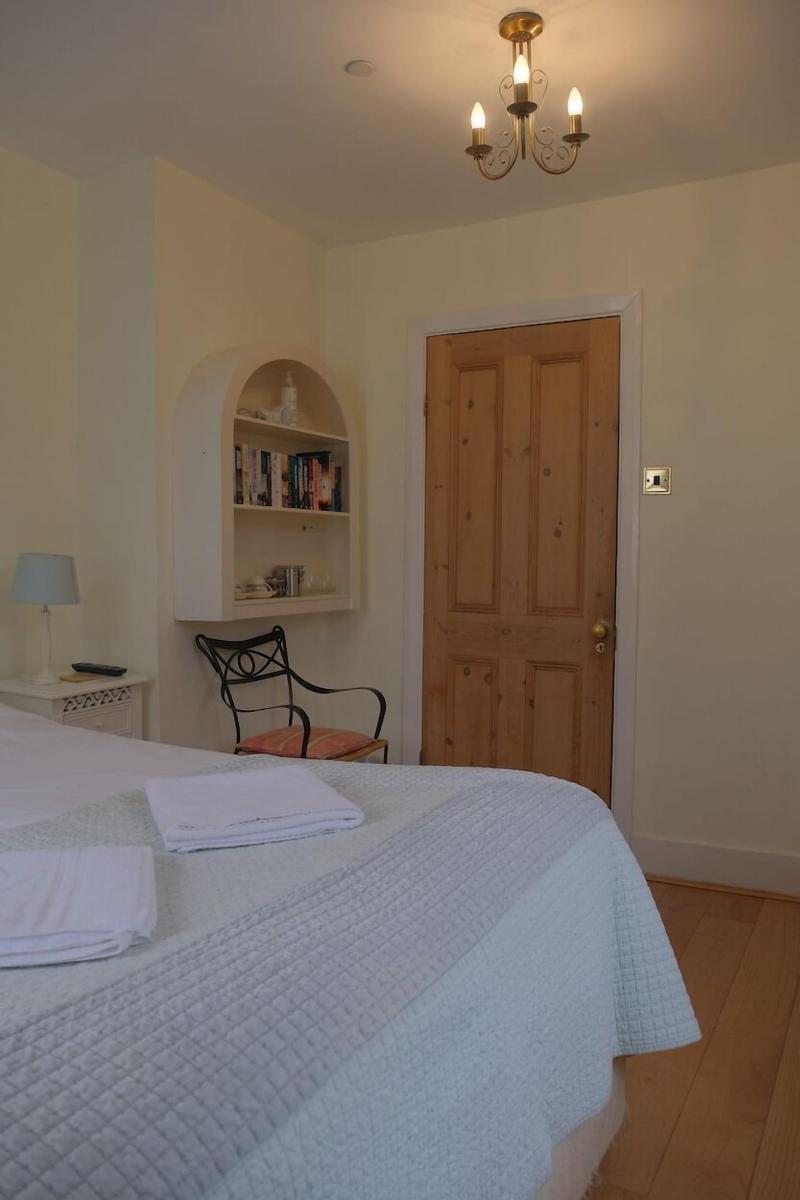 Goodenough Guesthouse - Oda