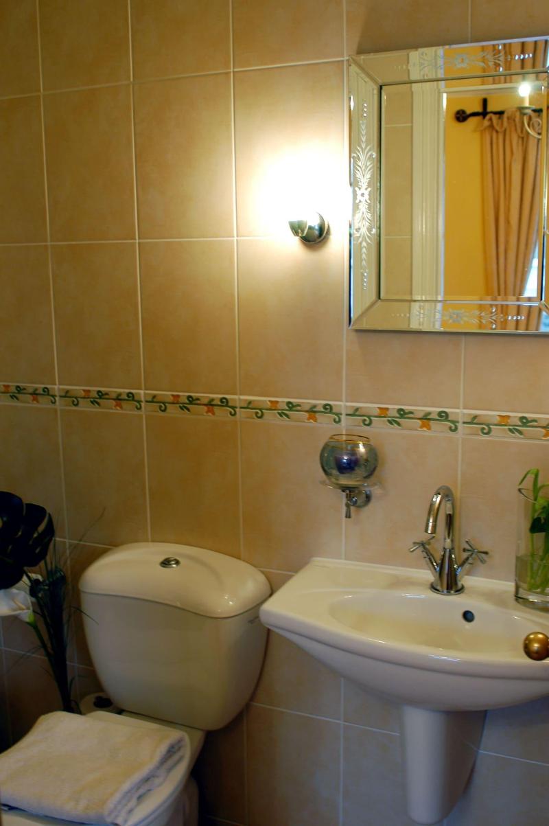 Goodenough Guesthouse - Oda