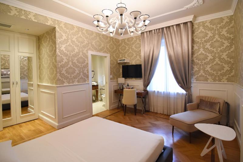 Luxury Duomo Rooms - Oda