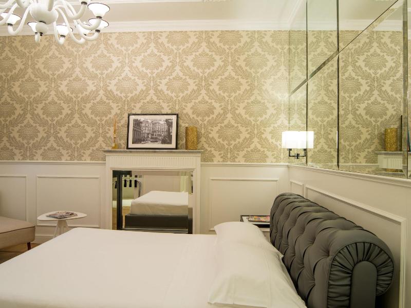 Luxury Duomo Rooms - Oda
