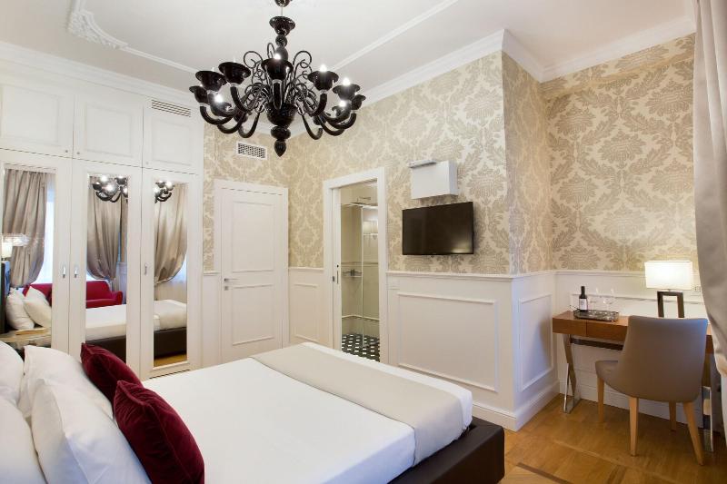 Luxury Duomo Rooms - Oda