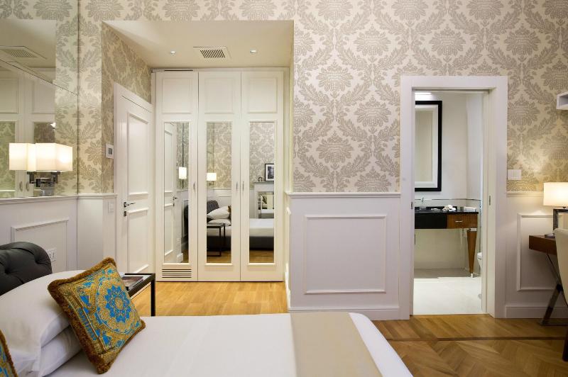 Luxury Duomo Rooms - Oda