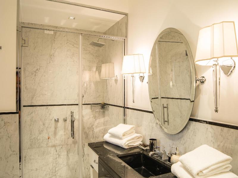 Luxury Duomo Rooms - Oda