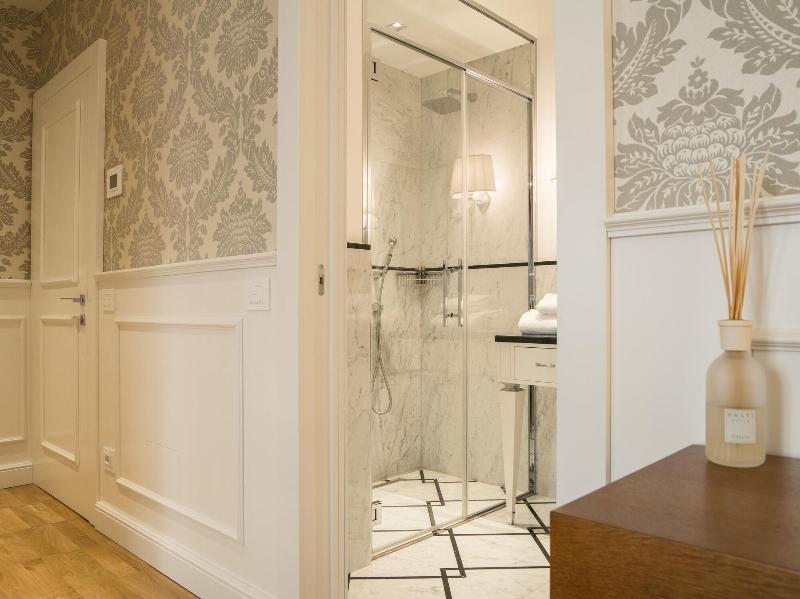 Luxury Duomo Rooms - Oda