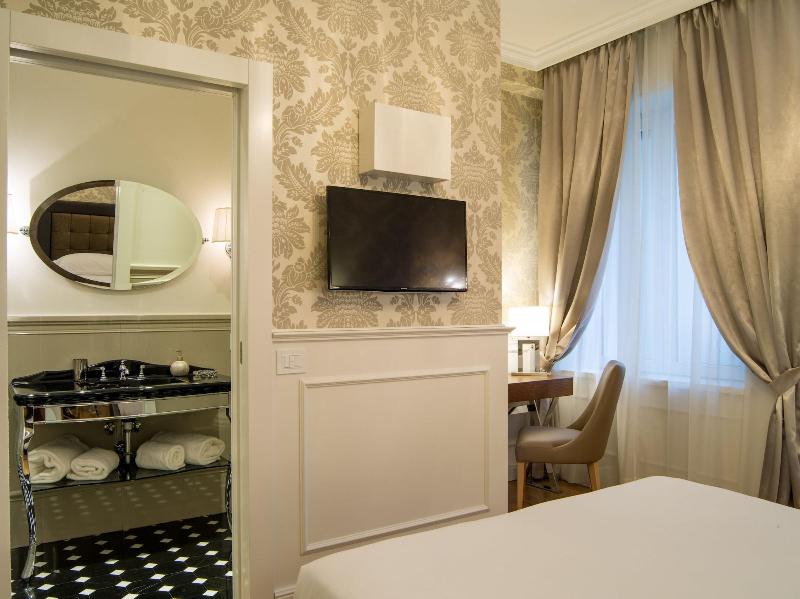 Luxury Duomo Rooms - Oda