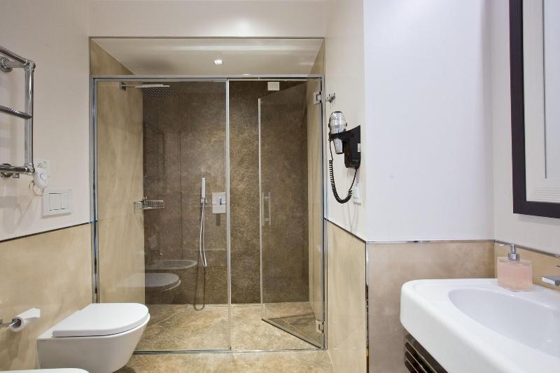 Luxury Duomo Rooms - Oda
