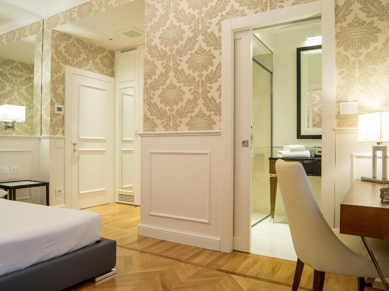 Luxury Duomo Rooms - Oda