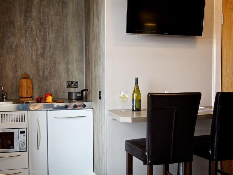 The Tower Gastro Pub & Apartments - Oda
