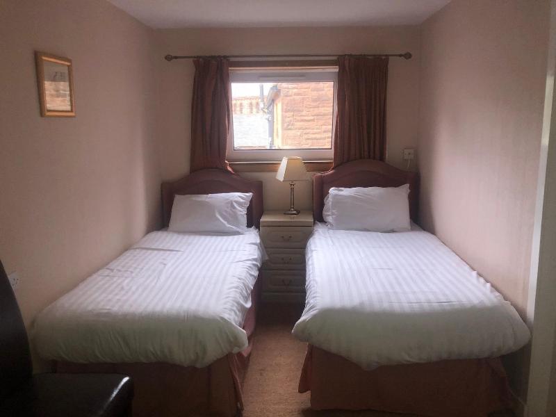 Aberdour Guest House - Oda