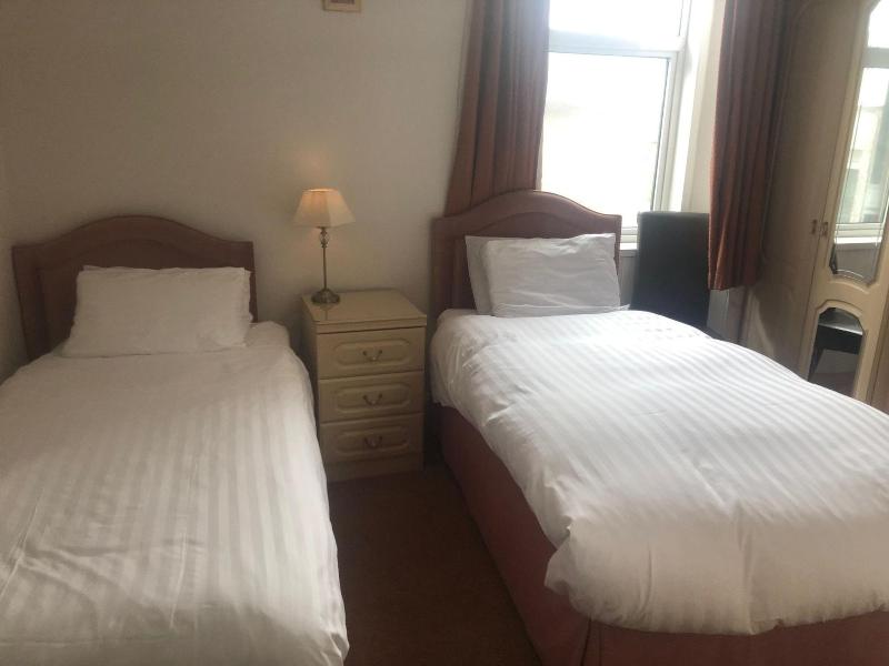 Aberdour Guest House - Oda