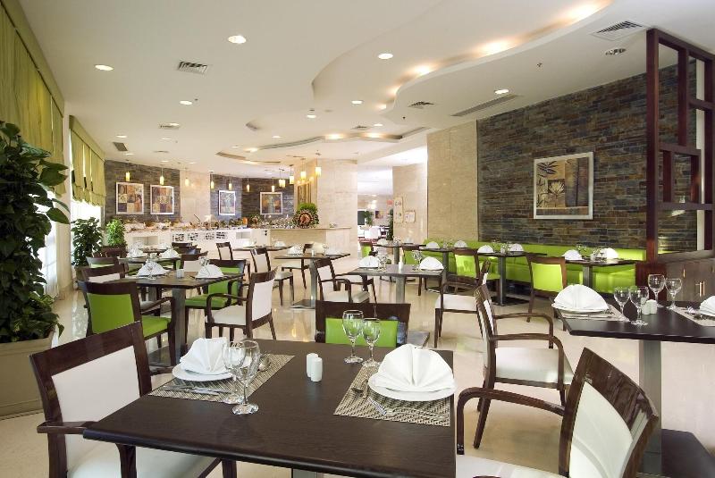 Teda Swiss Inn Plaza Hotel - Restoran