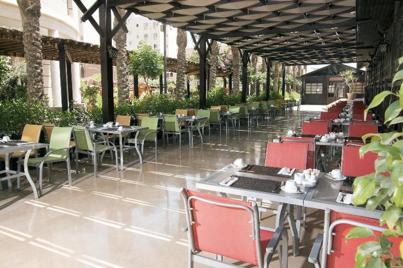 Teda Swiss Inn Plaza Hotel - Restoran