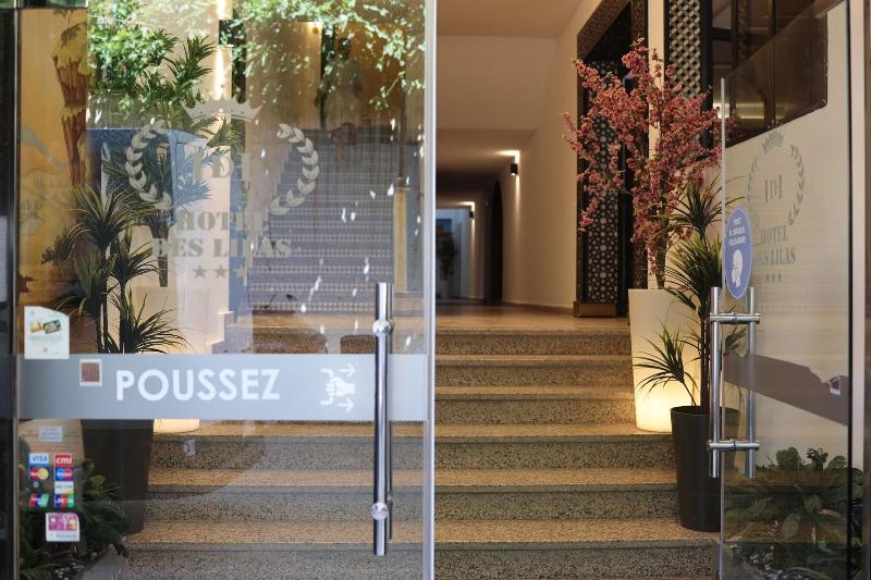 Hôtel Des Lilas - Lobi