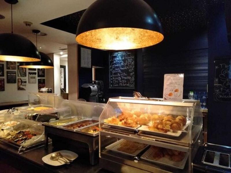 Le Pietri Urban Hotel - Restoran