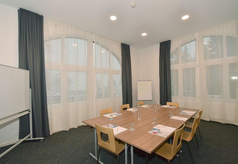 Villars Lodge - Toplantı