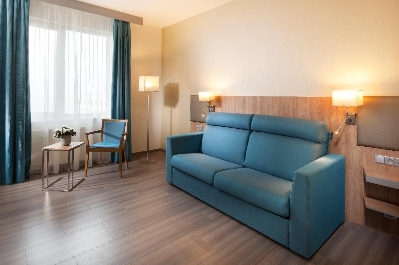 Holiday Inn Prague Congress Centre - Oda